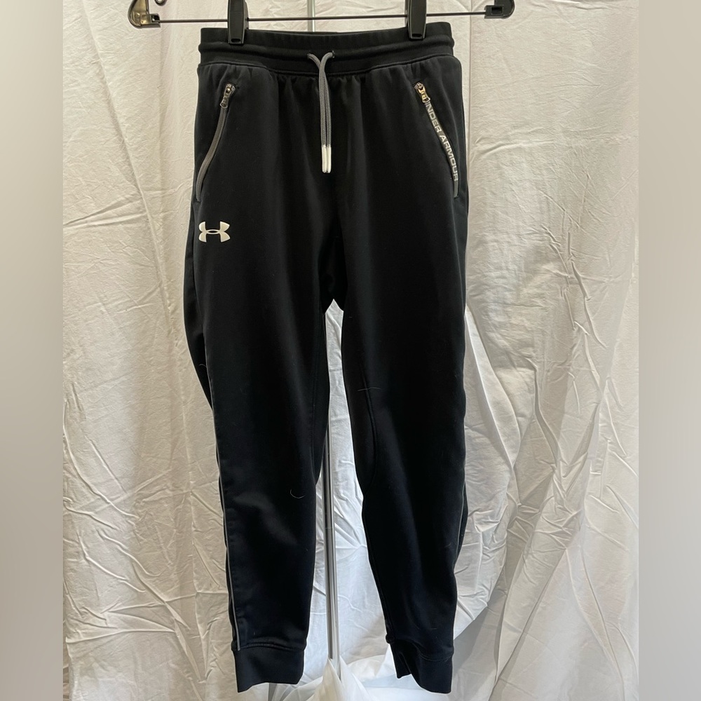 Boys UA Pennant Tapered Pants Youth Medium